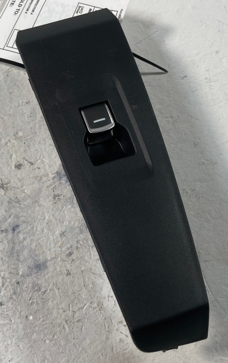 Load image into Gallery viewer, 2022-25 HONDA ACCORD HR-V REAR LEFT POWER DOOR WINDOW SWITCH BEZEL TRIM # 109502