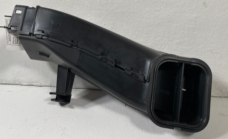 Load image into Gallery viewer, 2018-2025 BMW X3 X4 X5 X6 X7 G01 G02 ENGINE AIR INTAKE HOSE DUCT TUBE # 108218