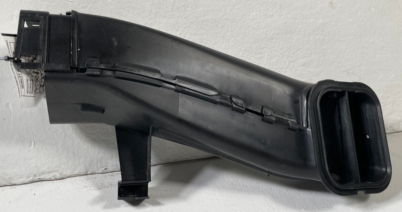Load image into Gallery viewer, 2018-2025 BMW X3 X4 X5 X6 X7 G01 G02 ENGINE AIR INTAKE HOSE DUCT TUBE # 108218