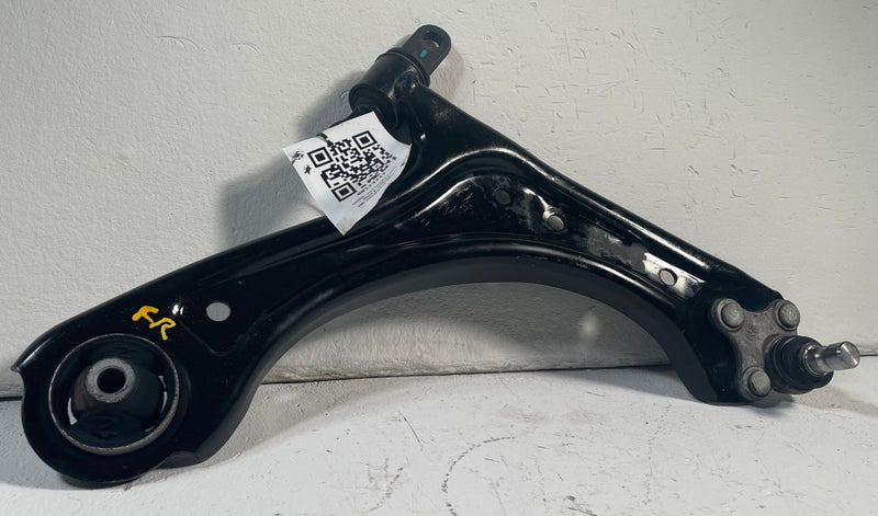 Load image into Gallery viewer, 22-26 HYUNDAI TUCSON FRONT RIGHT PASSENGER SIDE LOWER CONTROL ARM 2.5L # 113727
