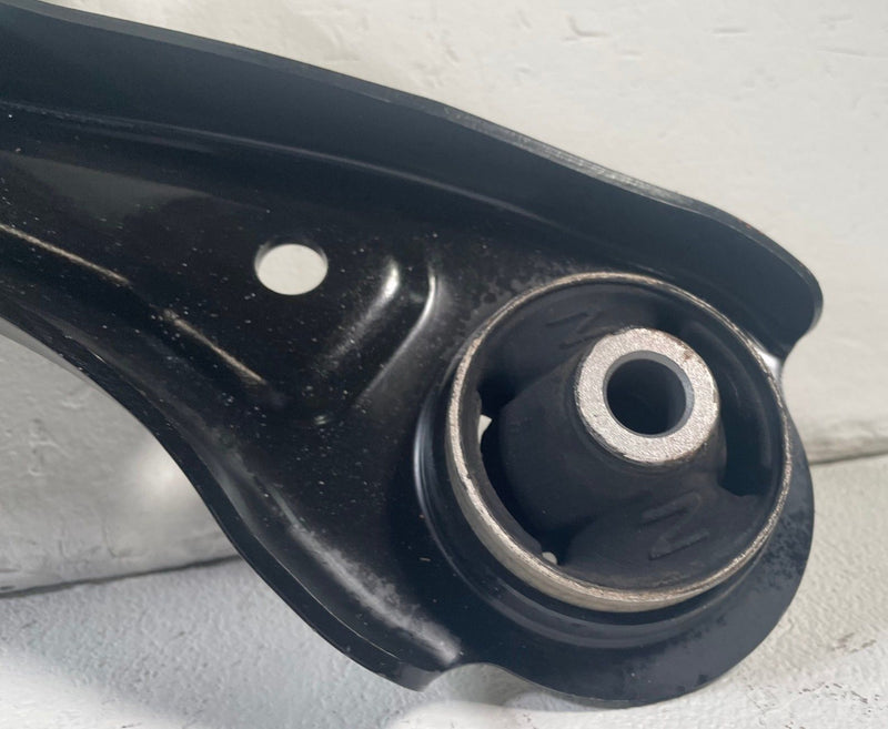 Load image into Gallery viewer, 22-26 HYUNDAI TUCSON FRONT RIGHT PASSENGER SIDE LOWER CONTROL ARM 2.5L # 113727