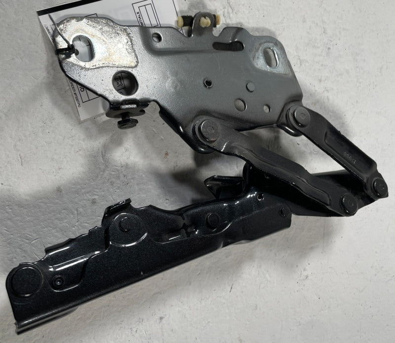Load image into Gallery viewer, 2018-2025 BMW X3 X4 G01 G02 FRONT LH & RH HOOD BONNET HINGE PAIR BLACK # 108214