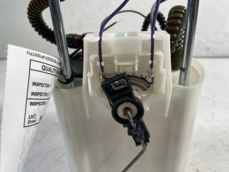 Load image into Gallery viewer, 2015-2025 FORD MUSTANG ENGINE GAS FUEL TANK PUMP SENDING UNIT 2.3L # 113513