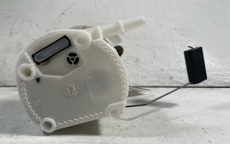 Load image into Gallery viewer, 2015-2025 FORD MUSTANG ENGINE GAS FUEL TANK PUMP SENDING UNIT 2.3L # 113513