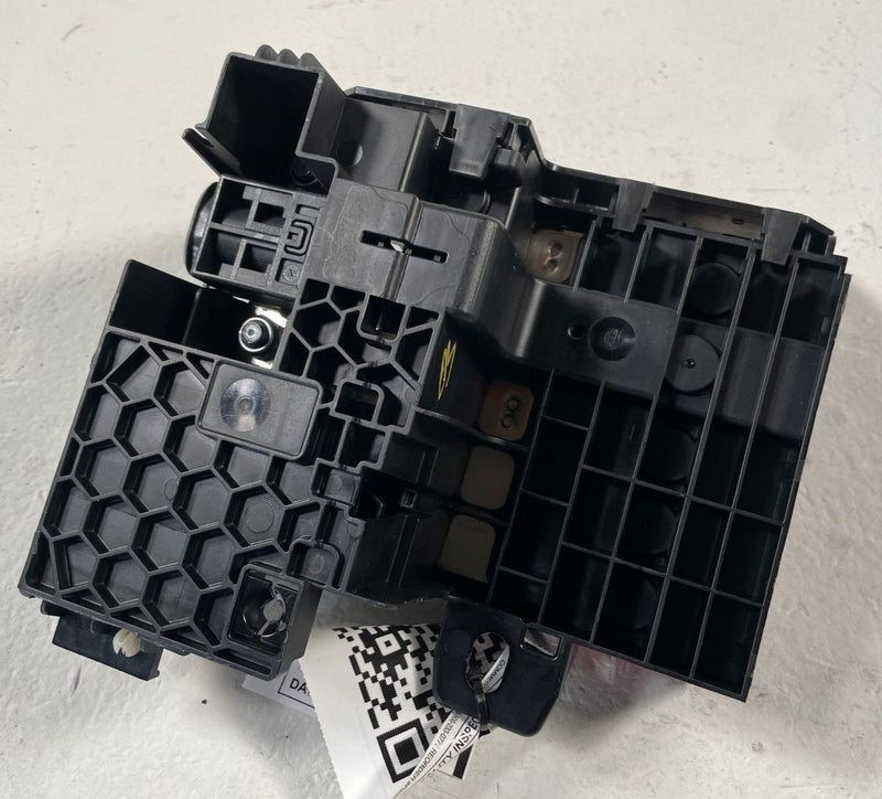 Load image into Gallery viewer, 2022 - 2024 BMW X3 G01 REAR POWER DISTRIBUTION FUSE RELAY BOX BLOCK # 108211