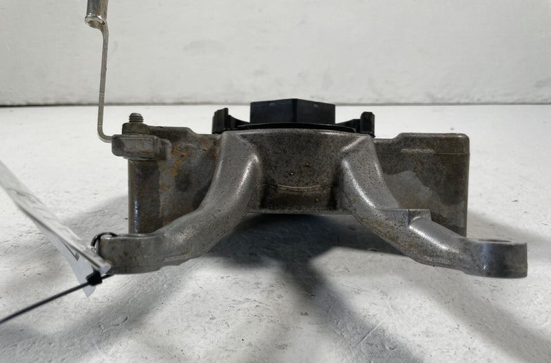 Load image into Gallery viewer, 2019-2024 BMW X3 G01 RWD AUTOMATIC TRANSMISSION MOUNT SUPPORT BRACKET # 108217