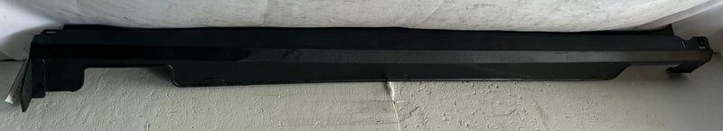 Load image into Gallery viewer, 2019 - 2025 HONDA PASSPORT RIGHT SIDE ROCKER PANEL SKIRT MOLDING BLACK # 113385