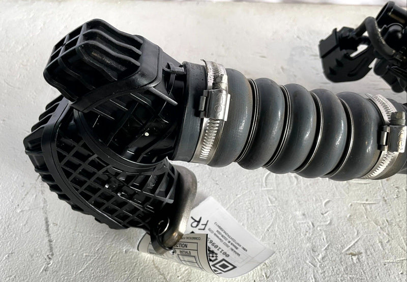 Load image into Gallery viewer, 19-23 GENESIS G70 RIGHT INTERCOOLER AIR INTAKE INLET HOSE TUBE PIPE 2.0L #110965