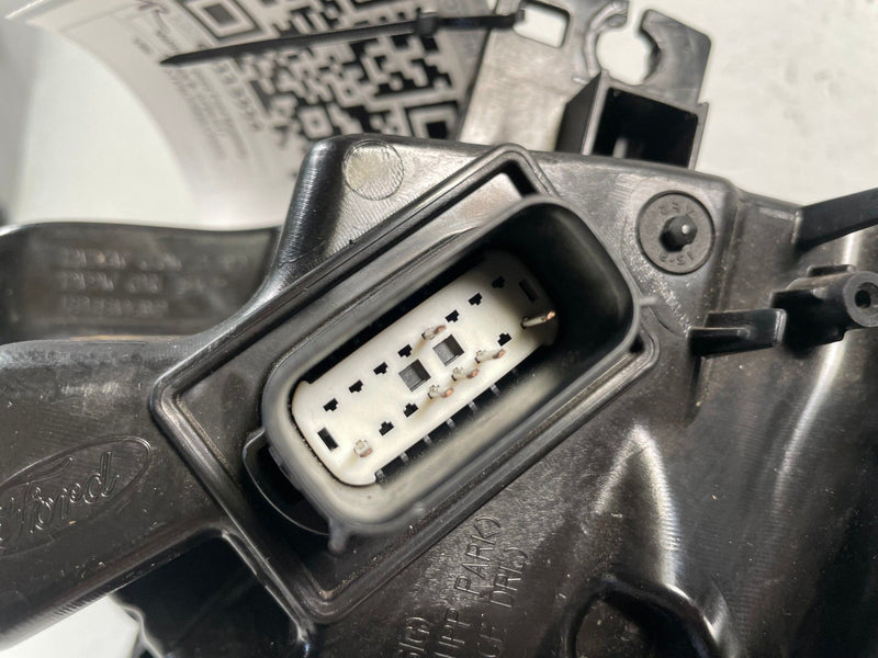 Load image into Gallery viewer, 2018 - 2023 FORD MUSTANG FRONT RIGHT PASSENGER SIDE LED HEADLIGHT LAMP # 113554