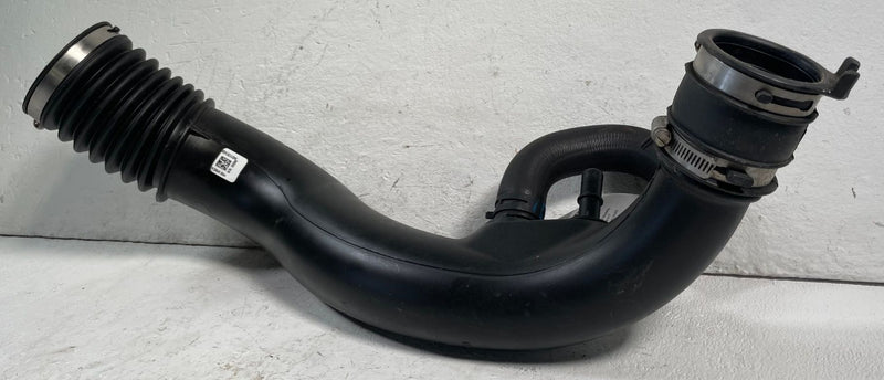 Load image into Gallery viewer, 15-23 FORD MUSTANG ENGINE AIR INTAKE INLET HOSE PIPE TUBE ASSEMBLY 2.3L # 113514