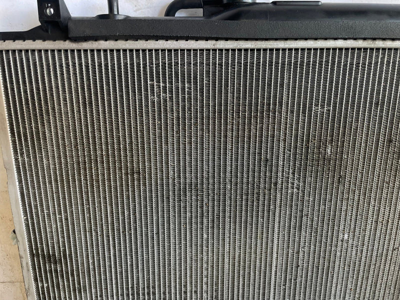 Load image into Gallery viewer, 16-25 HONDA PASSPORT PILOT ENGINE COOLANT COOLING RADIATOR ASSEMBLY 3.5L #113434