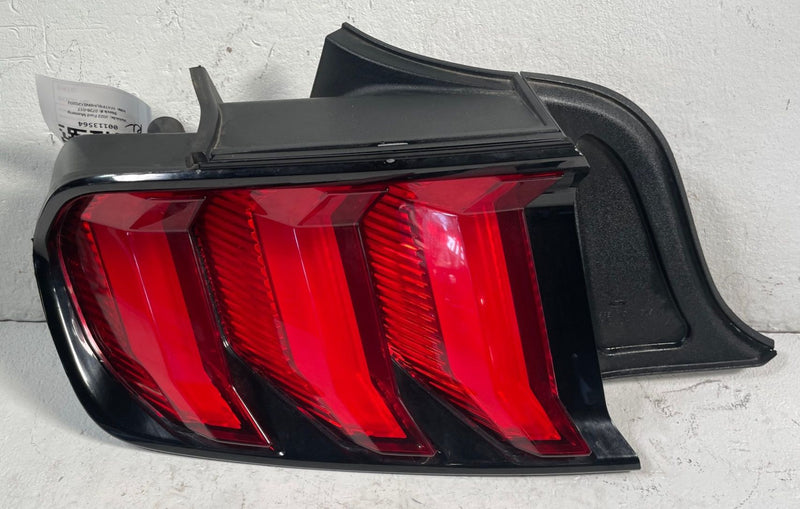 Load image into Gallery viewer, 2018-2023 FORD MUSTANG REAR LEFT DRIVER SIDE TAILLIGHT TAIL LIGHT LAMP # 113564