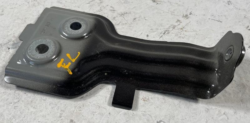Load image into Gallery viewer, 18-25 BMW X3 X4 G01 FRONT LEFT CENTER LOWER REARWARD FENDER BRACKET SET # 108190