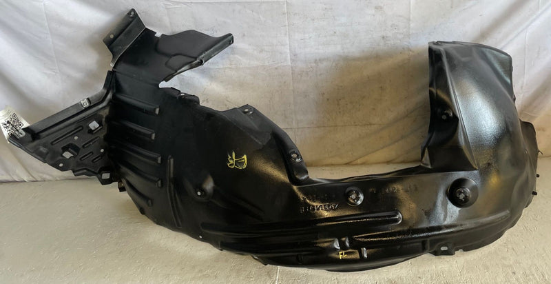 Load image into Gallery viewer, 2022 - 2025 HONDA PASSPORT FRONT LEFT SIDE FENDER LINER SPLASH SHIELD # 113394