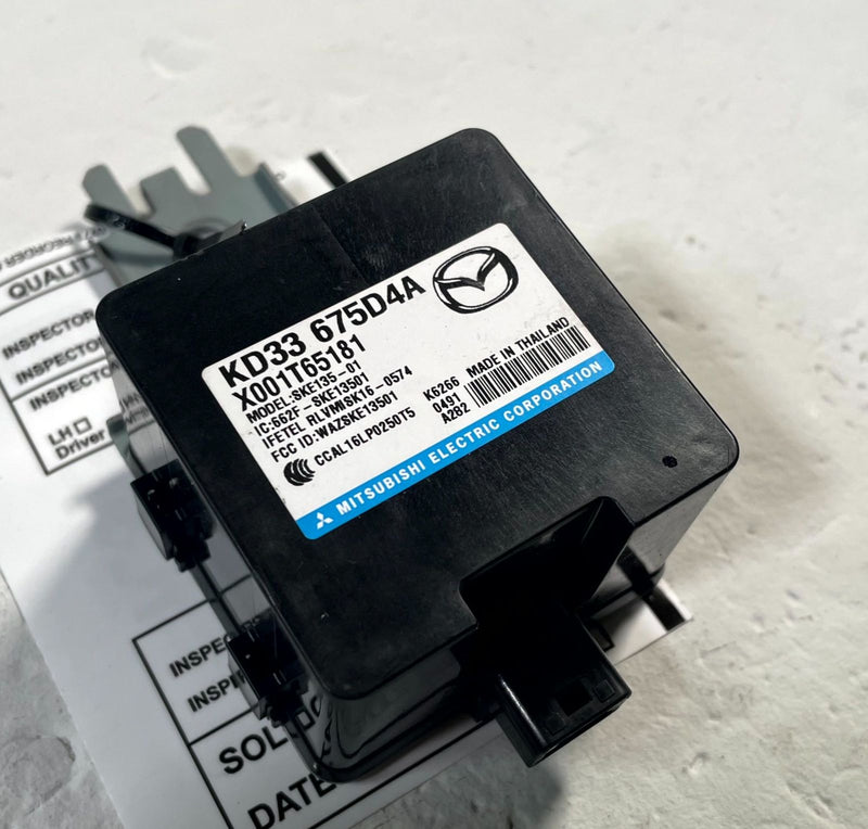 Load image into Gallery viewer, 2013 - 2025 MAZDA CX-5 KEYLESS ENTRY RECEIVER CONTROL MODULE KD33675D4A # 113749