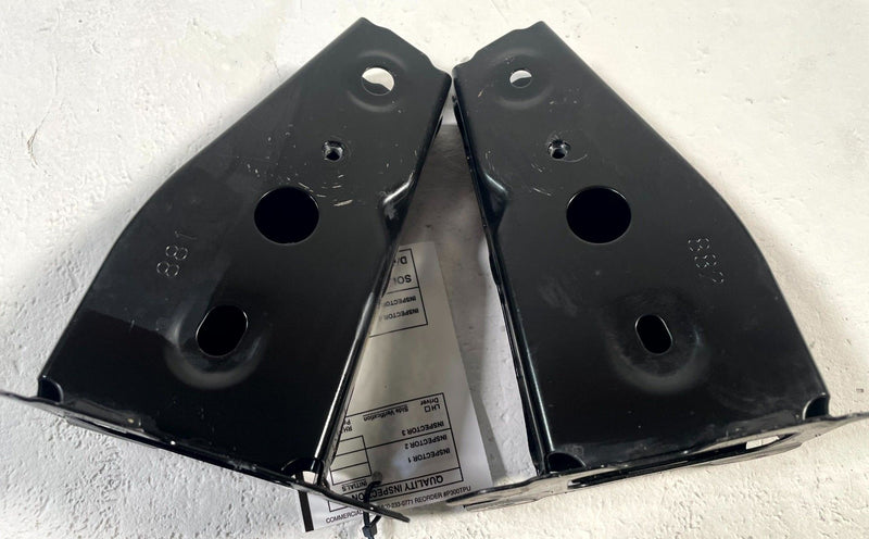 Load image into Gallery viewer, 14-25 MAZDA CX-5 FRONT LH & RH SUBFRAME CROSSMEMBER FORWARD BRACKET 2.5L #113772
