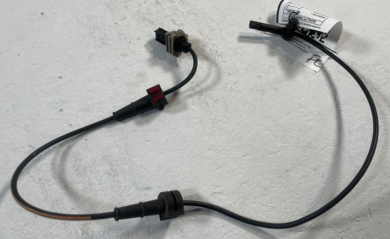 Load image into Gallery viewer, 2023 - 2025 HONDA PILOT FRONT LEFT OR RIGHT SIDE ABS WHEEL SPEED SENSOR # 109639