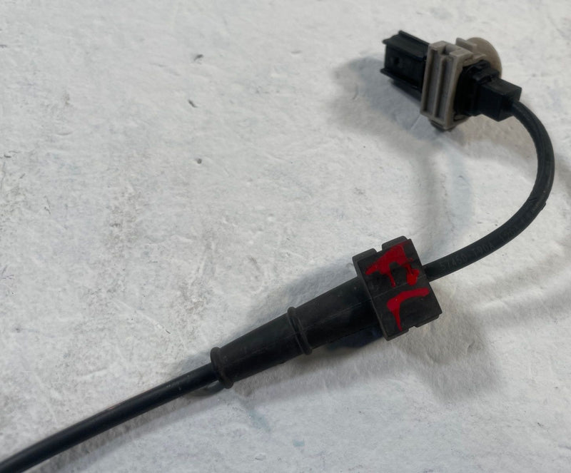 Load image into Gallery viewer, 2023 - 2025 HONDA PILOT FRONT LEFT OR RIGHT SIDE ABS WHEEL SPEED SENSOR # 109639