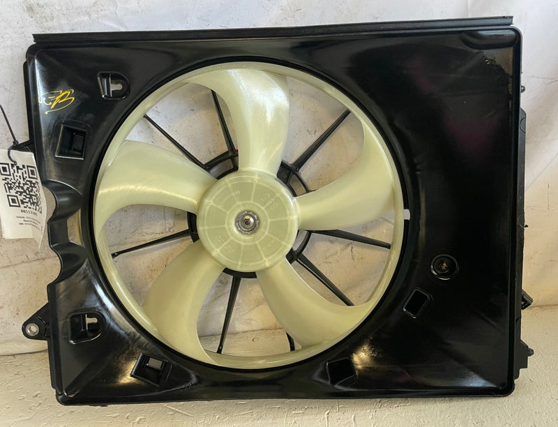 Load image into Gallery viewer, 19-25 HONDA PASSPORT LEFT RADIATOR COOLING FAN SHROUD & BLADE & MOTOR # 113389