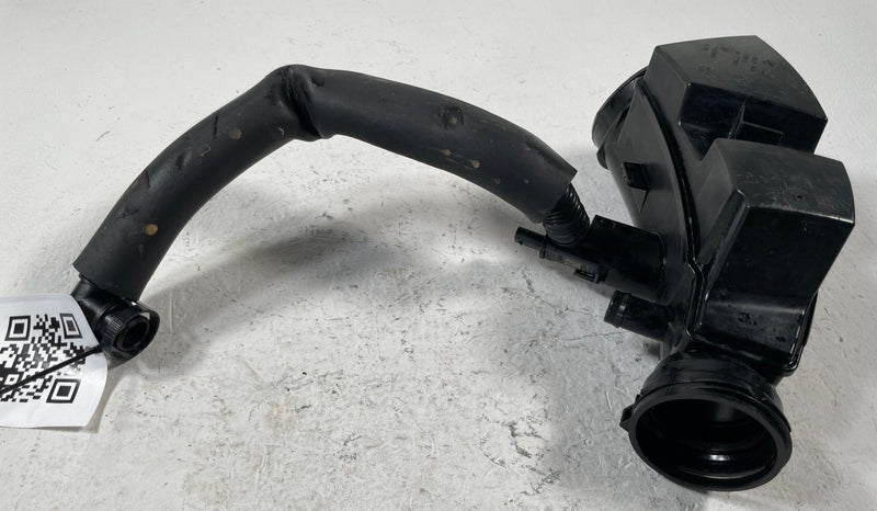 Load image into Gallery viewer, 2028-2024 BMW X3 ENGINE AIR CLEANER INTAKE FILTERED AIR PIPE TUBE # 108253
