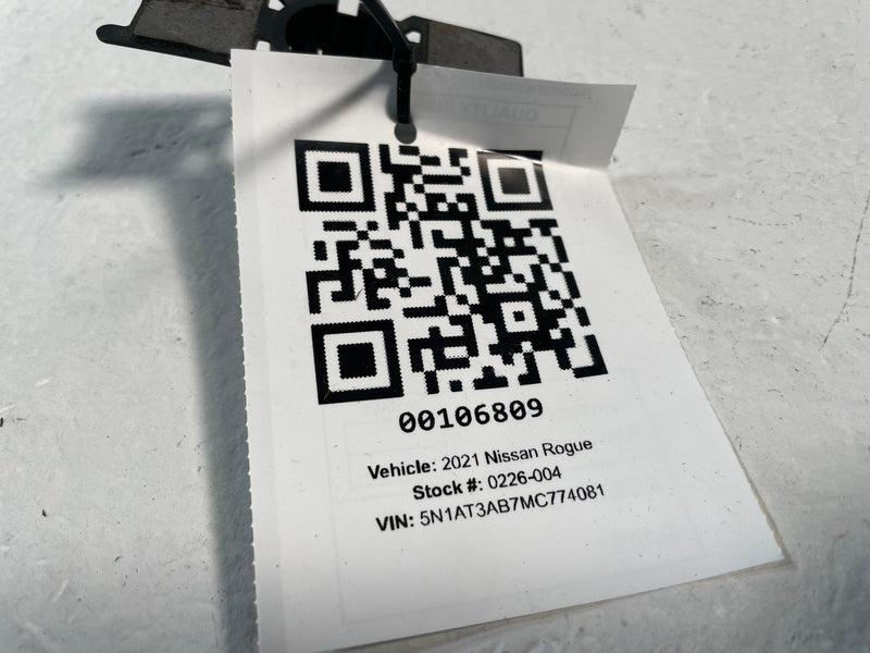Load image into Gallery viewer, 2021 - 2025 NISSAN ROGUE ARIYA PARKING SENSOR BRACKET 28533-6RA0A # 106809