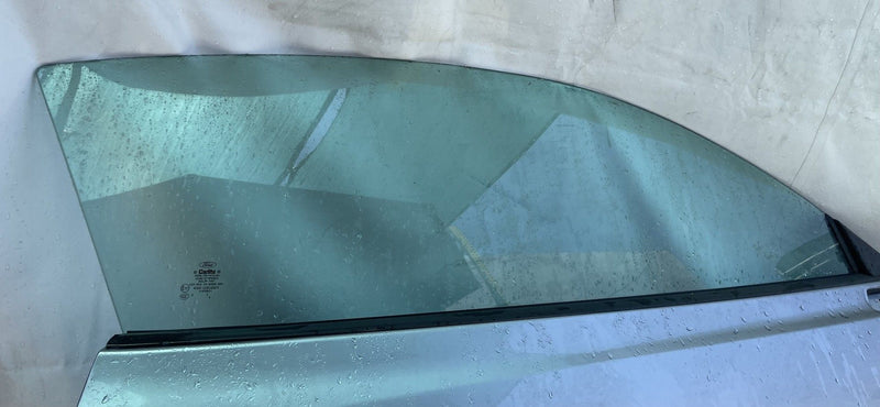 Load image into Gallery viewer, FORD MUSTANG CONVERTIBLE FRONT RIGHT DOOR SHELL ASSEMBLY SILVER JS 15-23 #113571