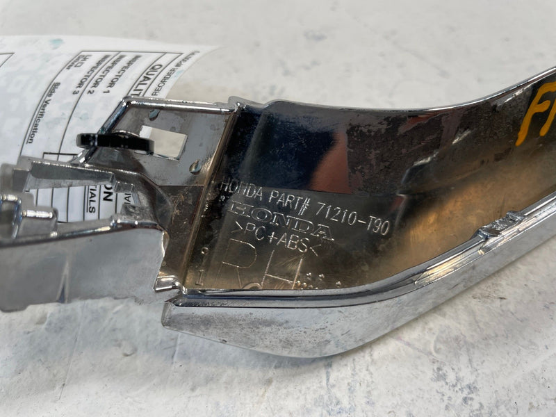 Load image into Gallery viewer, 2023 - 2025 HONDA PILOT FRONT RIGHT BUMPER GRILLE CHROME MOLDING TRIM # 109604