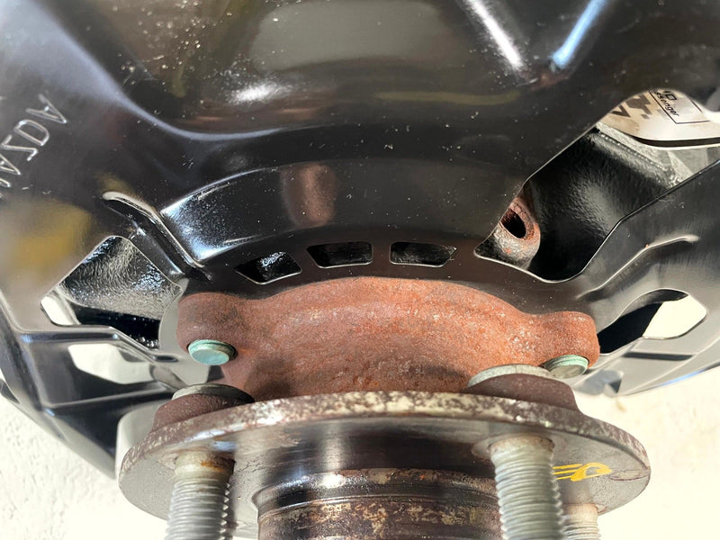 Load image into Gallery viewer, 2019-2025 MAZDA CX-5 FRONT RIGHT PASSENGER SIDE SPINDLE KNUCKLE & HUB # 113818