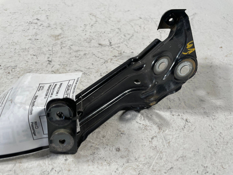 Load image into Gallery viewer, 2018 - 2025 BMW X3 X4 G01 FRONT RIGHT SIDE LOWER FENDER SUPPORT BRACKET # 108204