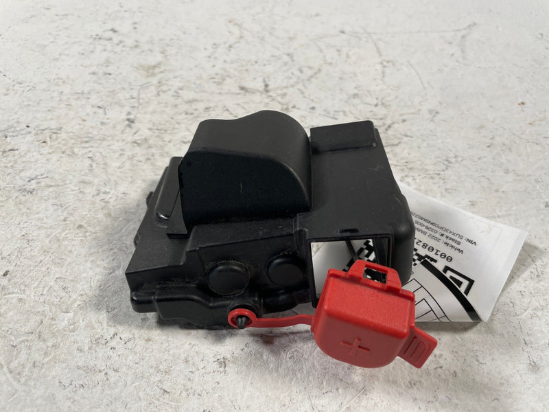 Load image into Gallery viewer, 2018-2026 BMW X3 X4 FUSE RELAY BATTERY JUNCTION BOX BLOCK UPPER COVER # 108226