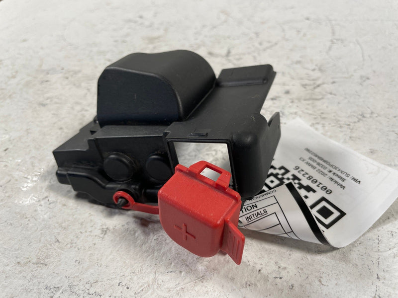 Load image into Gallery viewer, 2018-2026 BMW X3 X4 FUSE RELAY BATTERY JUNCTION BOX BLOCK UPPER COVER # 108226