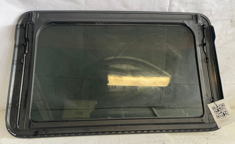 Load image into Gallery viewer, 2024-2026 HYUNDAI SANTA FE FRONT UPPER OVERHEAD SUNROOF WINDOW GLASS #108705