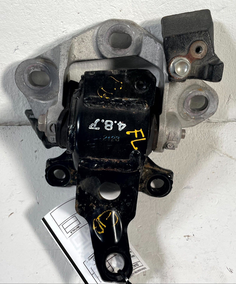 Load image into Gallery viewer, 2017-2025 MAZDA CX-5 FRONT LEFT AUTOMATIC TRANSMISSION MOUNT BRACKET # 113778