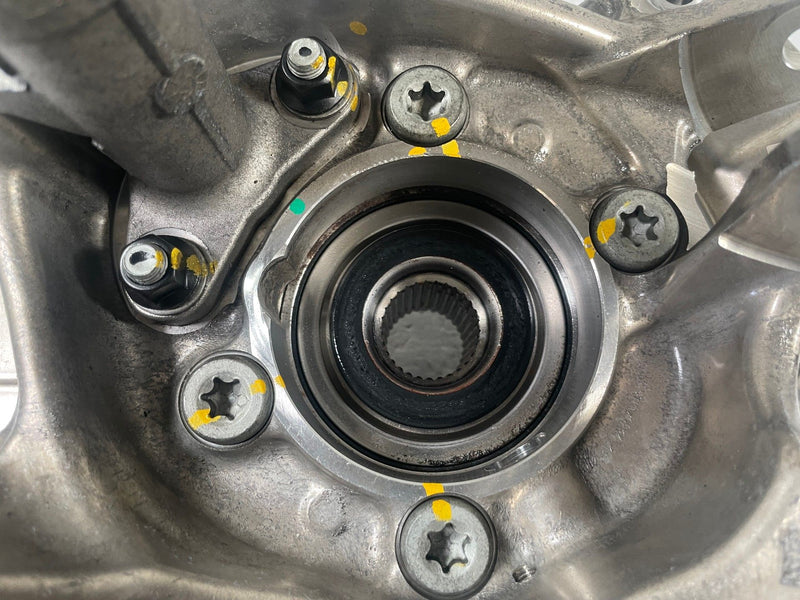 Load image into Gallery viewer, 2019 - 2023 GENESIS G70 REAR RIGHT PASSENGER SIDE SPINDLE KNUCKLE W/ HUB #110970