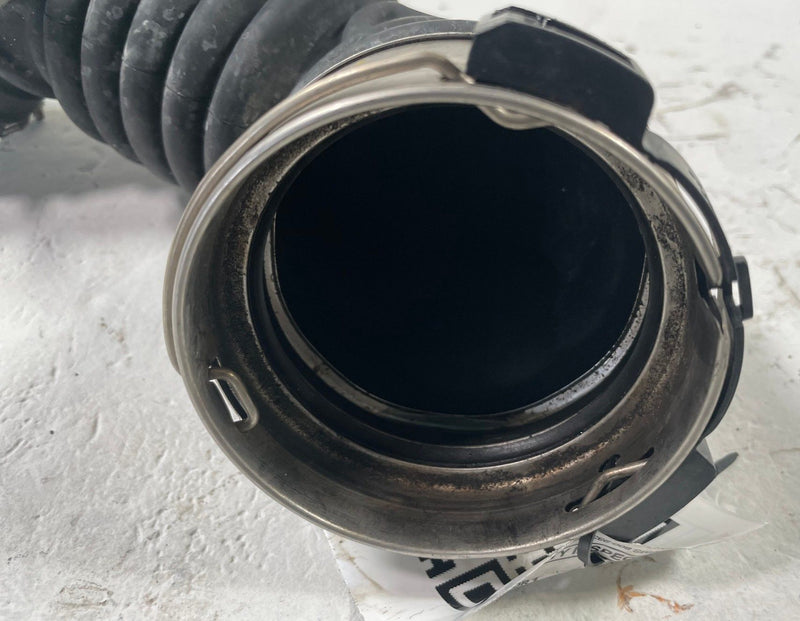 Load image into Gallery viewer, 17-22 INFINITI Q60 FRONT RIGHT AIR INTAKE RESONATOR DUCT HOSE TUBE 3.0L # 112476