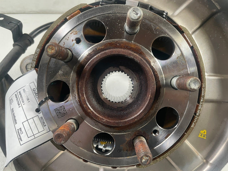 Load image into Gallery viewer, 2019 - 2023 GENESIS G70 REAR RIGHT PASSENGER SIDE SPINDLE KNUCKLE W/ HUB #110970