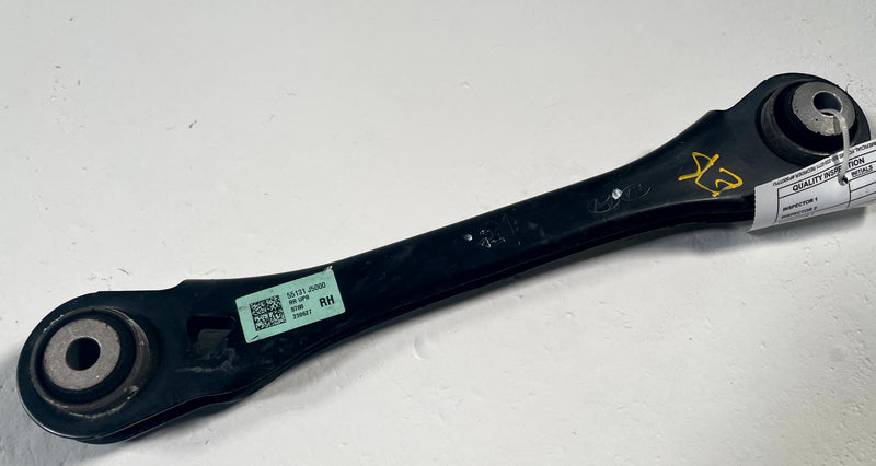 Load image into Gallery viewer, 2019-26 GENESIS G70 REAR RIGHT PASSENGER SIDE REARWARD UPPER CONTROL ARM #113876