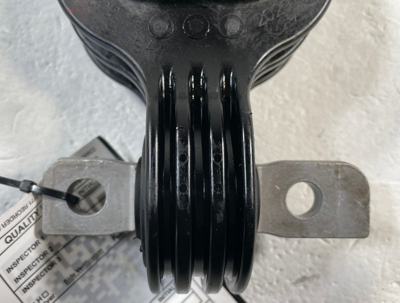 Load image into Gallery viewer, 2019-2025 ACURA RDX UPPER ENGINE FRAME MOUNT SUPPORT BRACKET TORQUE ROD # 109736