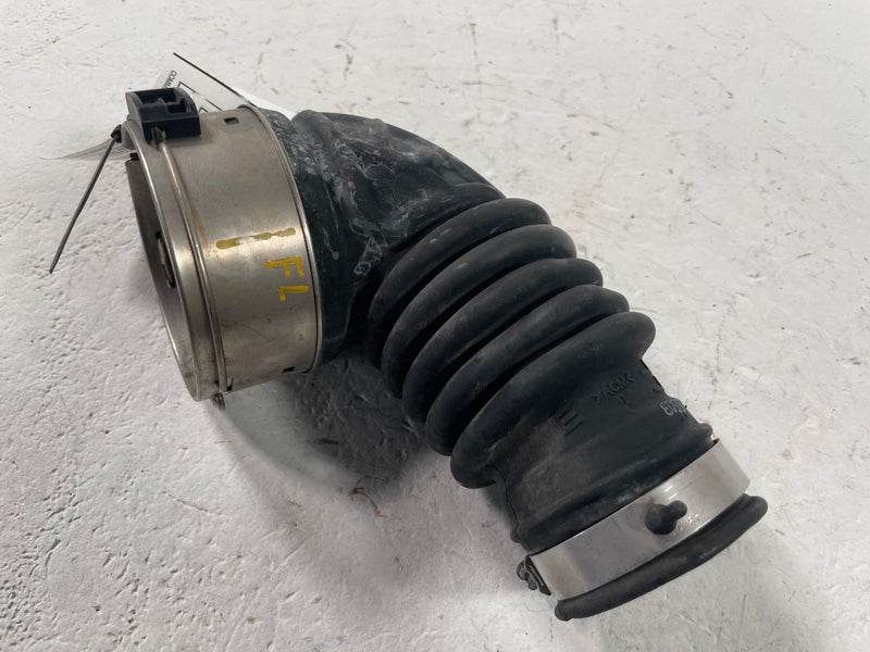 Load image into Gallery viewer, 16-24 INFINITI Q60 Q50 LEFT SIDE AIR CLEANER INTAKE DUCT HOSE TUBE 3.0L # 112479