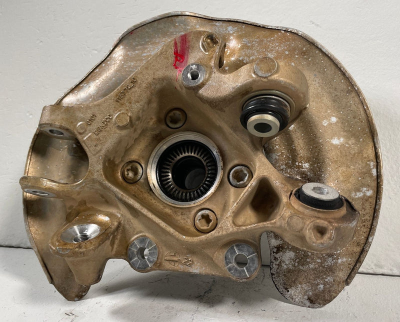 Load image into Gallery viewer, 2018 - 2024 BMW X3 G01 REAR RIGHT PASSENGER SIDE SPINDLE KNUCKLE HUB # 108307
