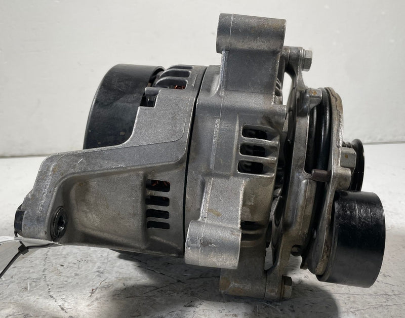 Load image into Gallery viewer, 2020 - 2025 BMW X3 X4 G01 G02 ENGINE ALTERNATOR GENERATOR UNIT 14V 180A # 108322