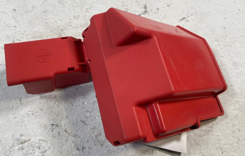 Load image into Gallery viewer, 2019-2025 ACURA RDX POSITIVE BATTERY TERMINAL FUSE BOX COVER CAP # 109719