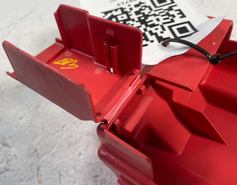 Load image into Gallery viewer, 2019-2025 ACURA RDX POSITIVE BATTERY TERMINAL FUSE BOX COVER CAP # 109719