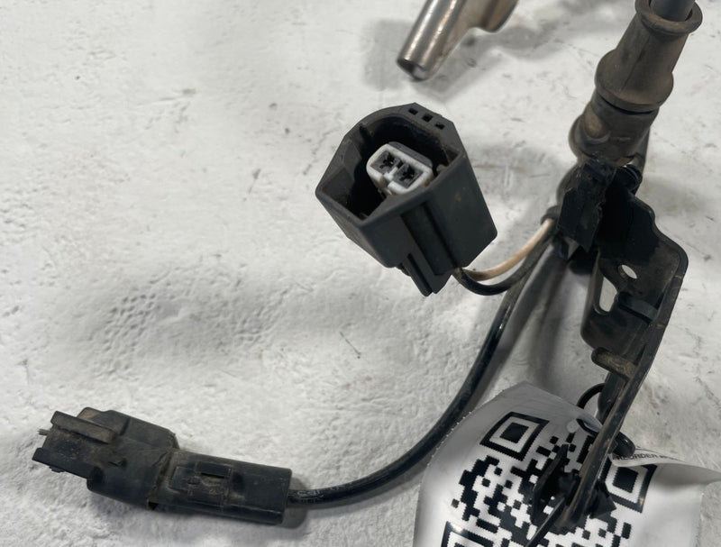Load image into Gallery viewer, 2020 - 2025 FORD EXPLORER REAR LEFT DRIVER SIDE ABS SPEED WHEEL SENSOR # 111005