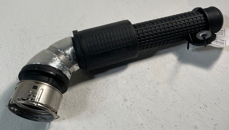 Load image into Gallery viewer, 21-25 HYUNDAI SANTA FE TURBOCHARGER INTERCOOLER INLET TUBE HOSE PIPE 2.5L 106904