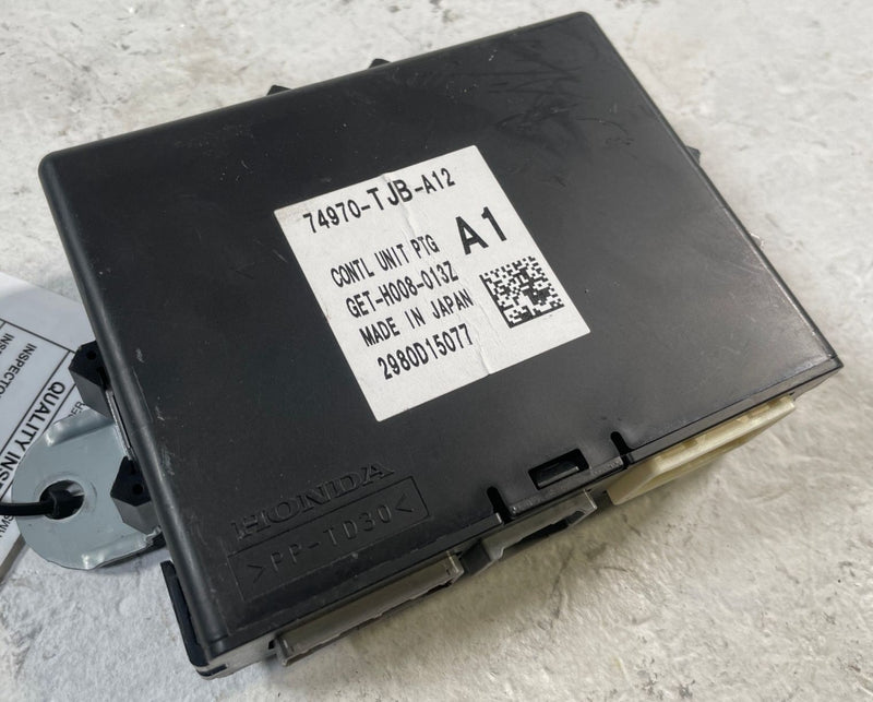 Load image into Gallery viewer, 2019-2025 ACURA RDX REAR LIFTGATE POWER CONTROL MODULE UNIT # 109715