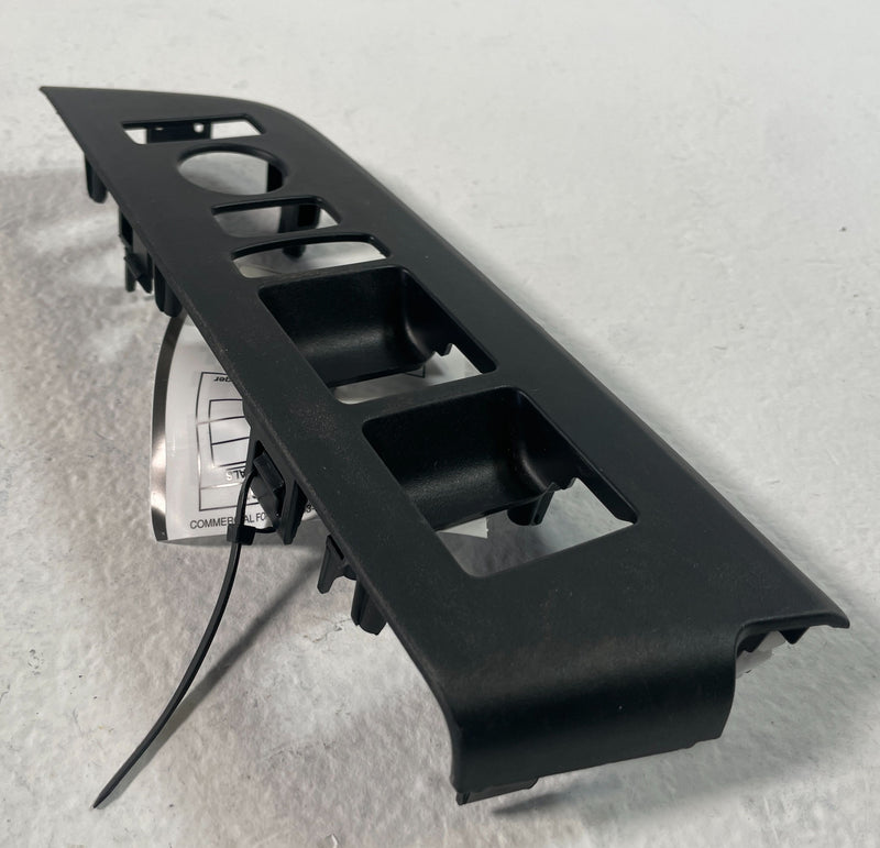 Load image into Gallery viewer, 2023-2025 HONDA PILOT FRONT LEFT DRIVER SIDE WINDOW SWITCH BEZEL COVER # 105779