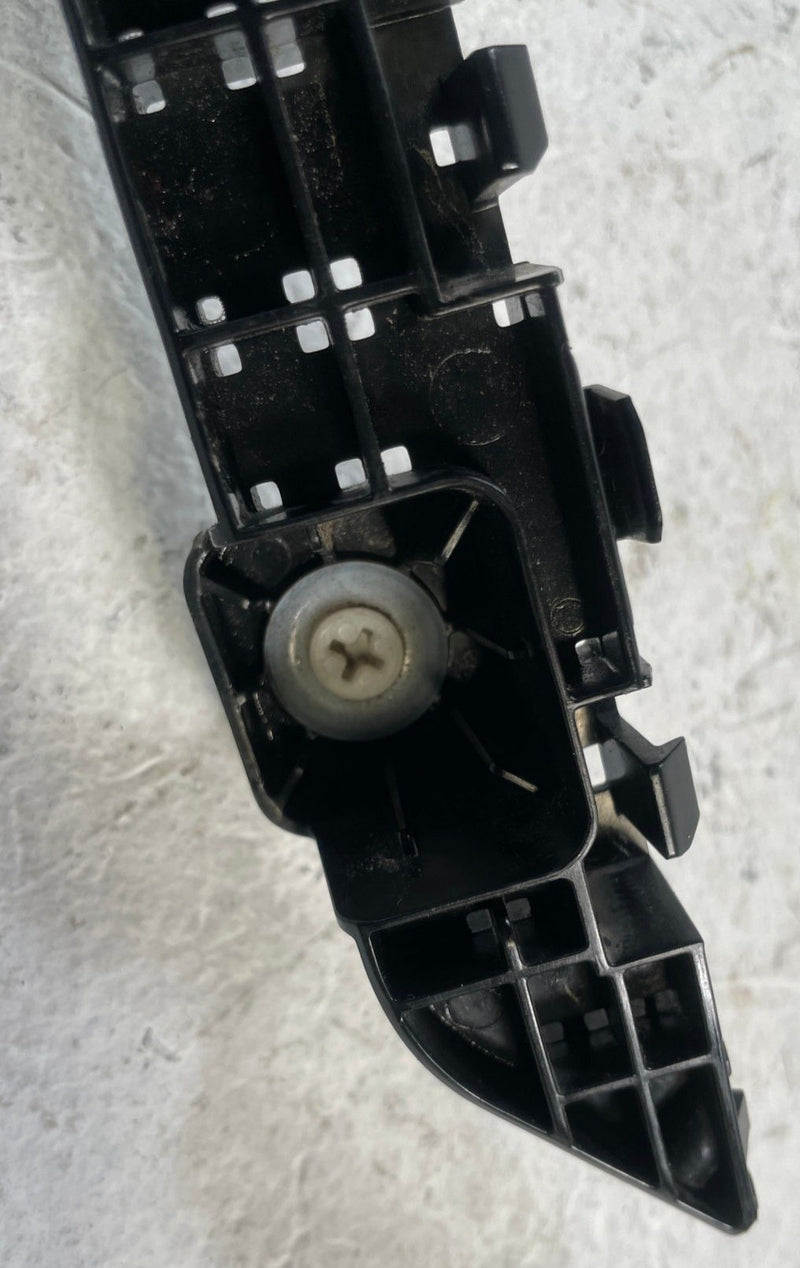 Load image into Gallery viewer, 19-25 ACURA RDX FRONT LEFT DRIVER SIDE BUMPER MOUNT SUPPORT BRACKET 2.0L #109733
