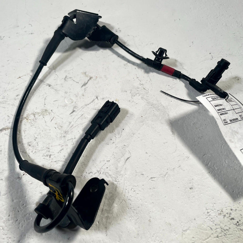 Load image into Gallery viewer, 2019-2026 GENESIS G70 FRONT RIGHT PASSENGER SIDE ABS WHEEL SPEED SENSOR # 113869