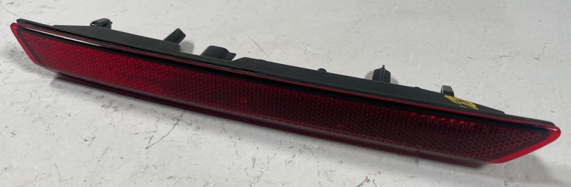 Load image into Gallery viewer, 2020 - 2025 FORD EXPLORER REAR RIGHT SIDE BUMPER REFLECTOR LB5B13B415A # 111020